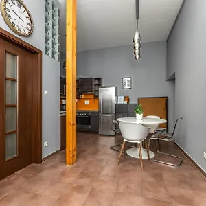 Oktogon Four Budapest